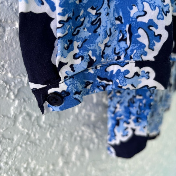 Crown and Ivy NWOT blouse - Picture 3 of 5